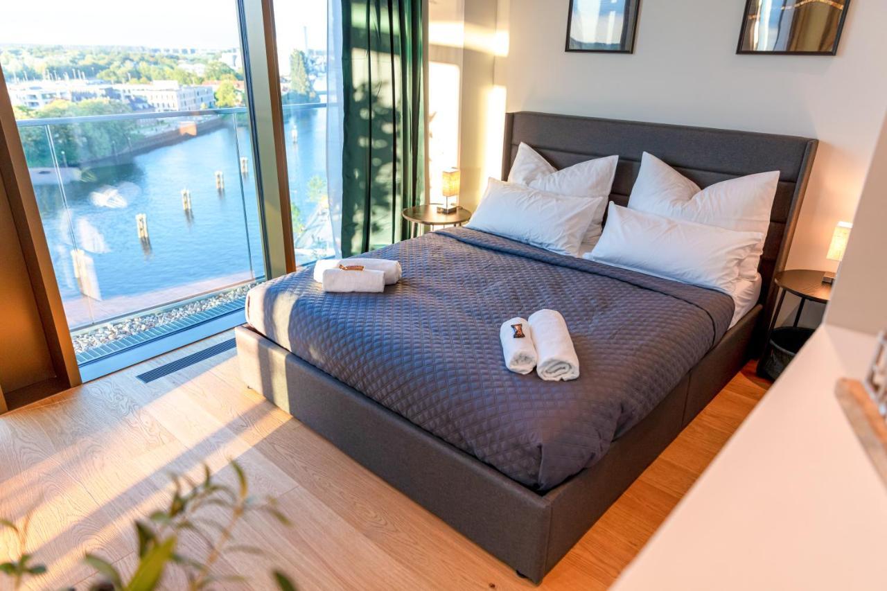 Cabana - Theview - Terrasse - Waterfront - Kostenloser Parkplatz - Wifi Oldenburg Luaran gambar
