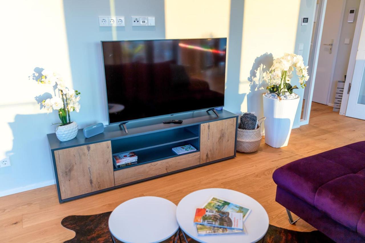 Cabana - Theview - Terrasse - Waterfront - Kostenloser Parkplatz - Wifi Oldenburg Luaran gambar